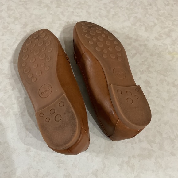 BOC women’s Brown Leather Loafers with Gold Buckle size 8 - Picture 6 of 6